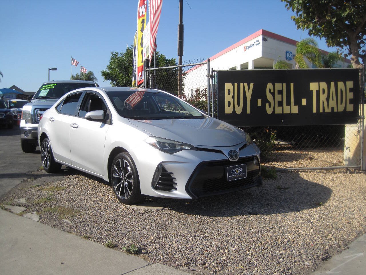 Used 2017 Toyota Corolla SE FWD image 40