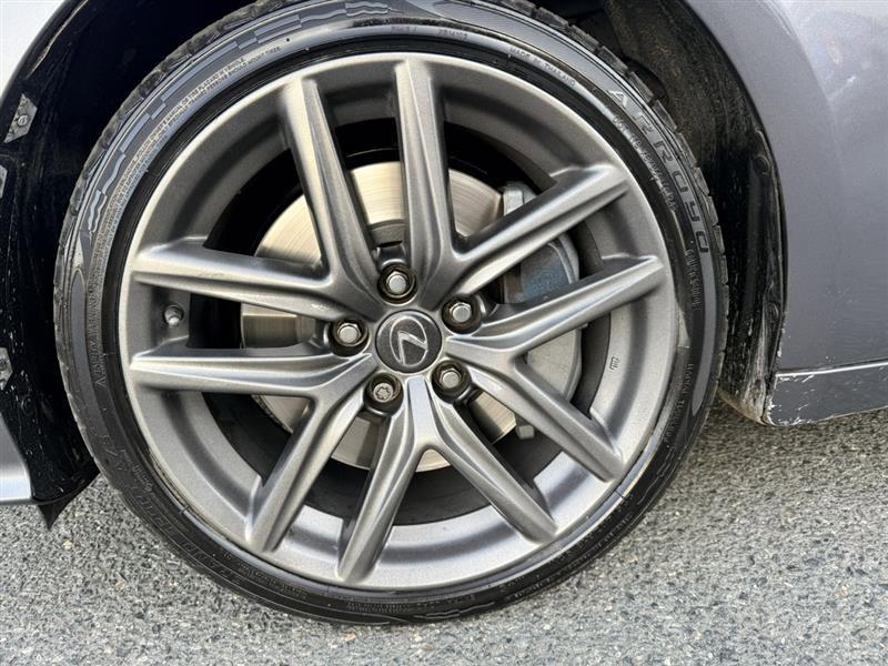 Used 2016 Lexus IS 200t w/ F Sport Package RWD image 9