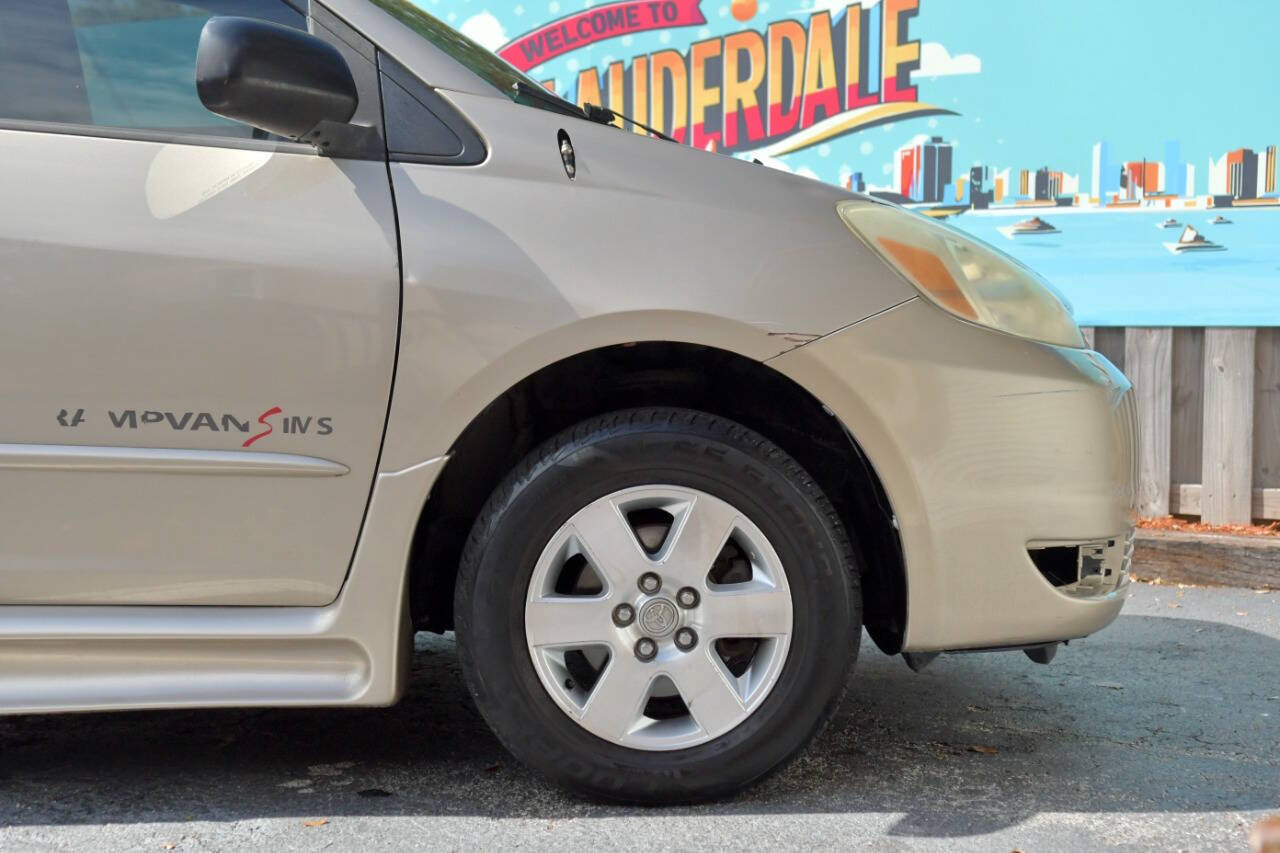 Used 2005 Toyota Sienna LE FWD image 37