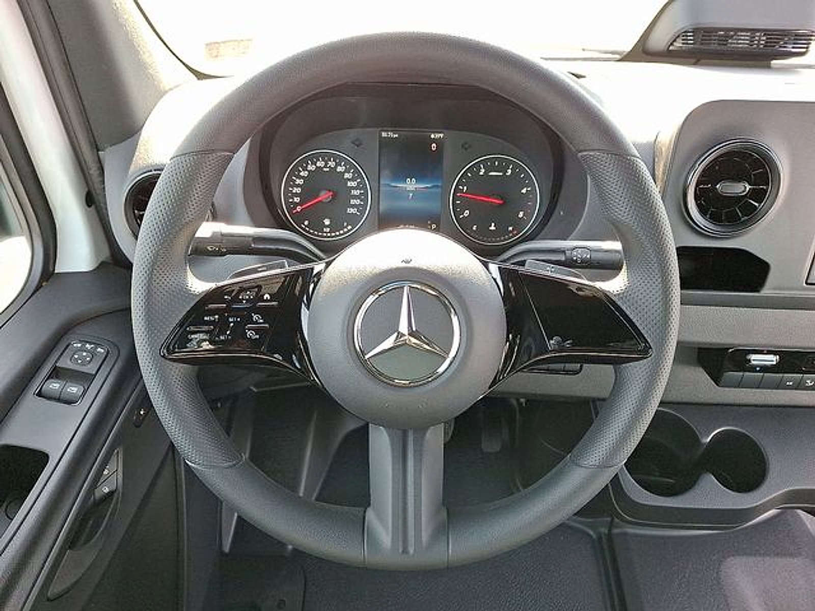 Used 2026 Mercedes-Benz Sprinter 2500 image 17