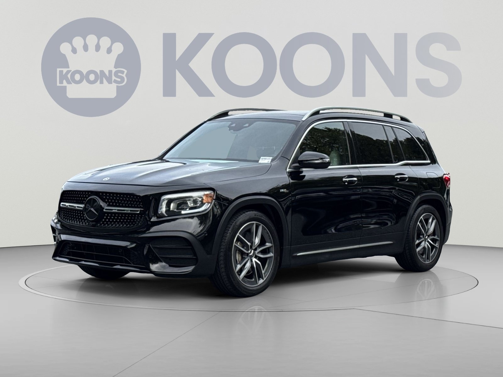 Used 2021 Mercedes-Benz GLB 35 AMG 4MATIC w/ Multimedia Package image 1
