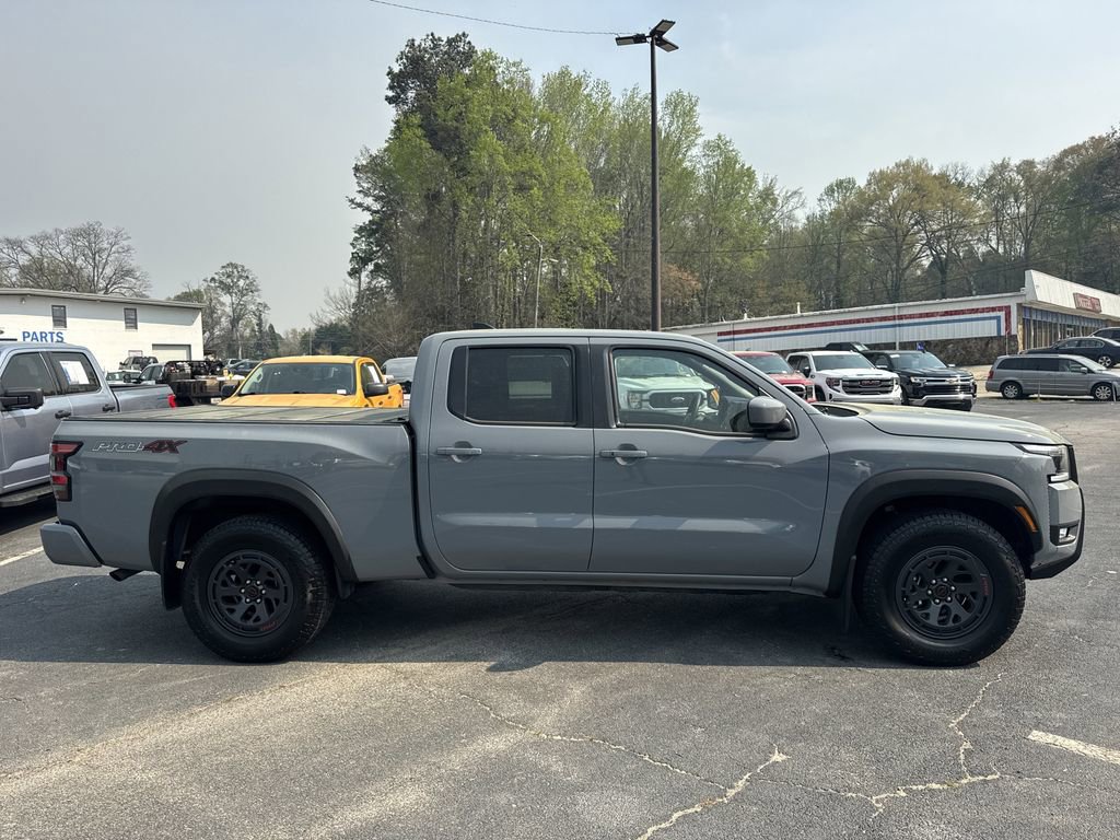 Used 2025 Nissan Frontier PRO-4X image 8