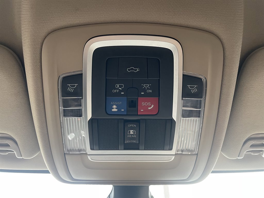 Used 2021 RAM 3500 Limited image 31