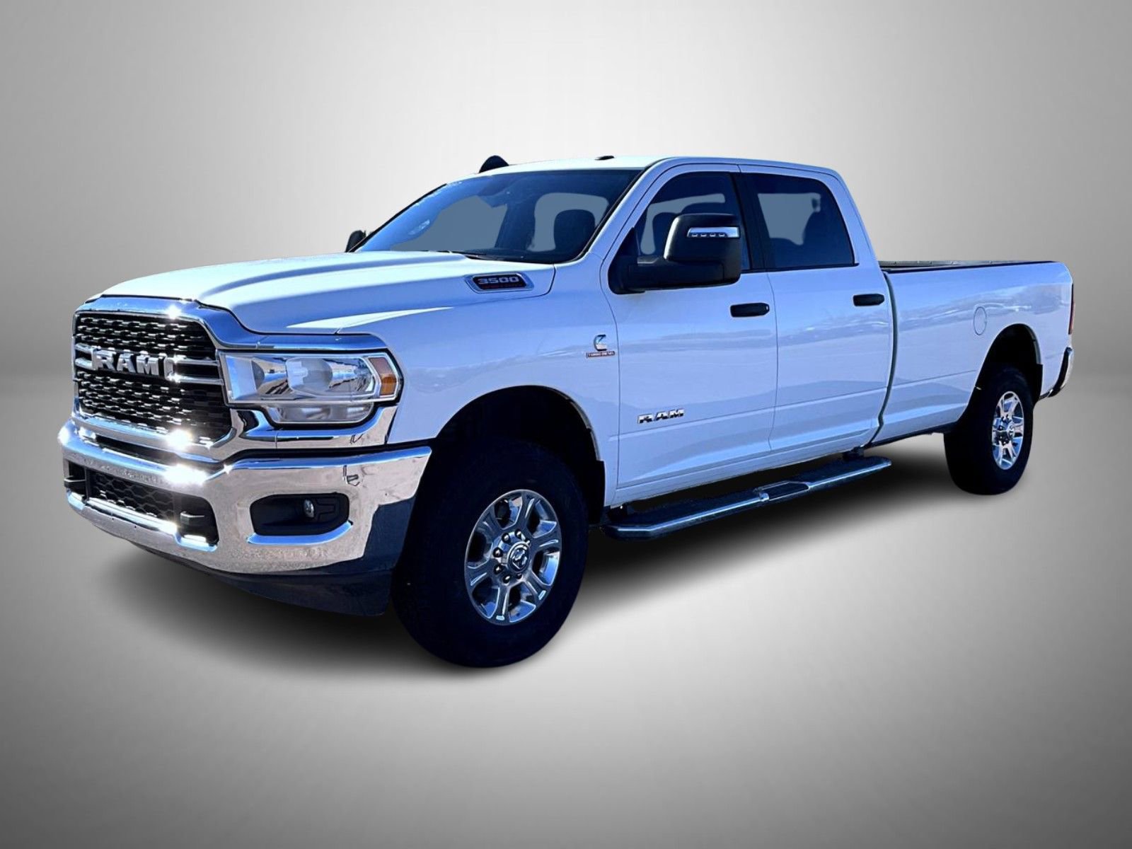Used 2024 RAM 3500 Big Horn AWD/4WD image 1