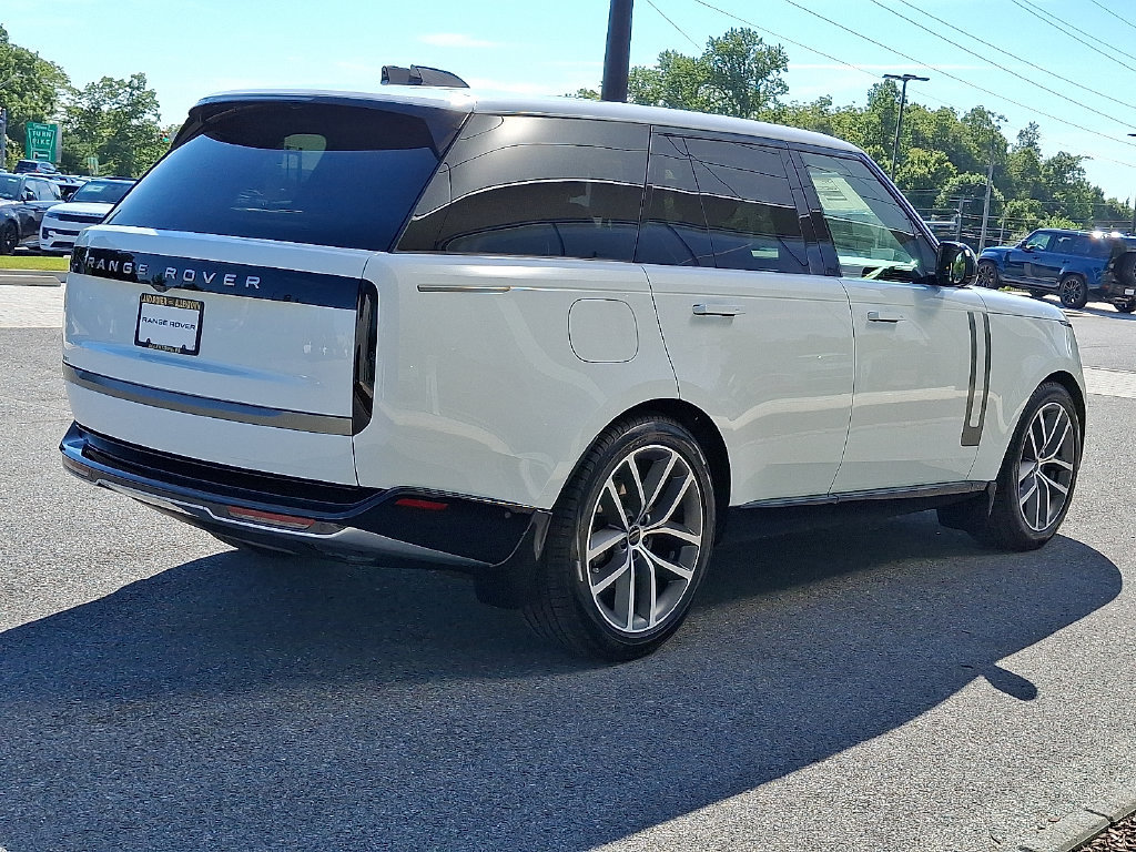 New 2026 Land Rover Range Rover SE AWD/4WD image 3