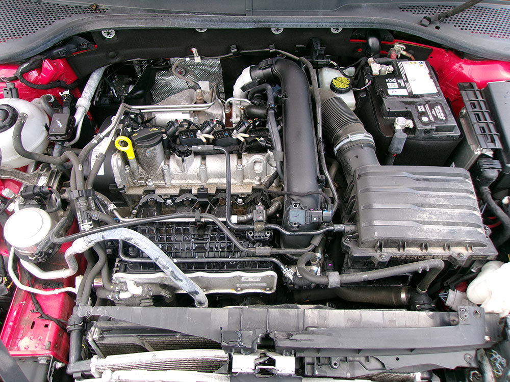 Used 2019 Volkswagen Golf S image 10