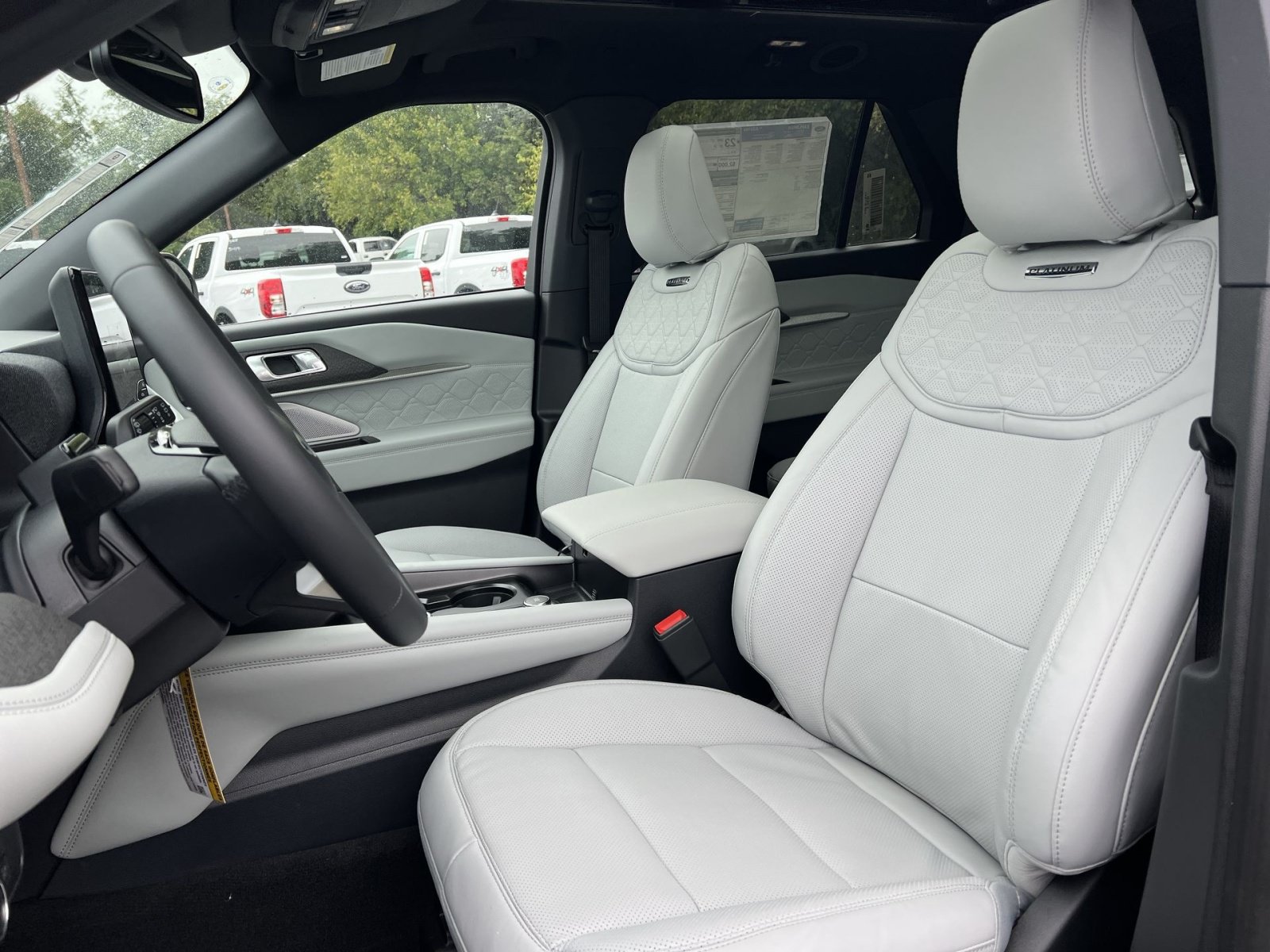 New 2027 Ford Explorer Platinum w/ LUX Leather Package AWD/4WD image 13