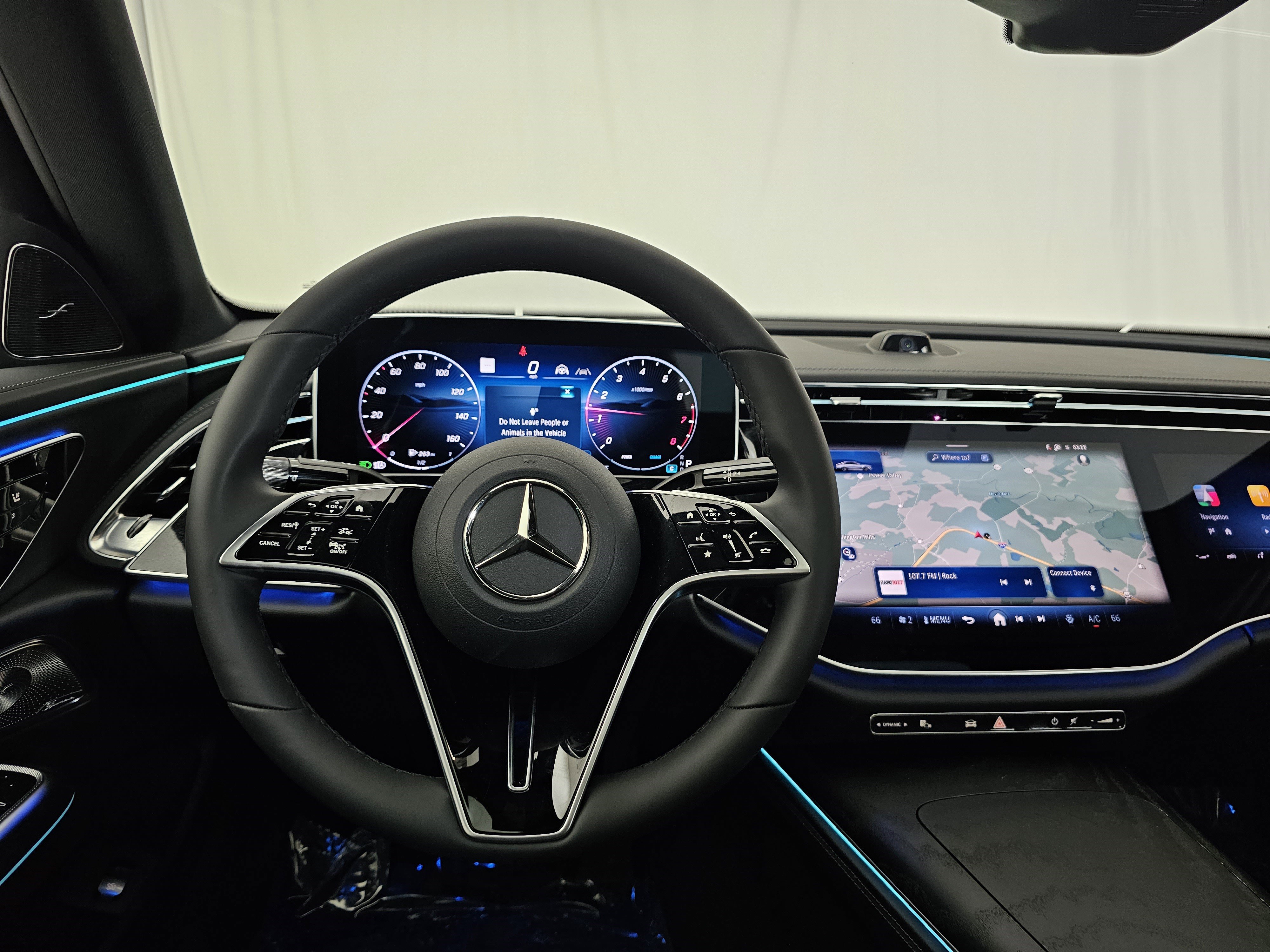 Used 2024 Mercedes-Benz E 350 4MATIC Sedan image 7