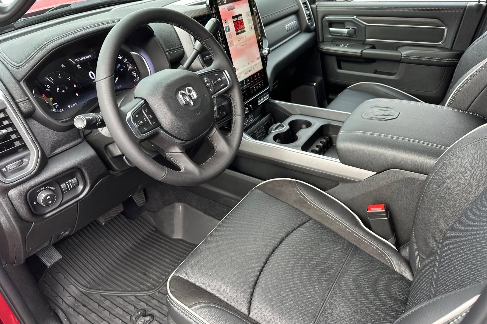 New 2026 RAM 3500 Laramie AWD/4WD image 12