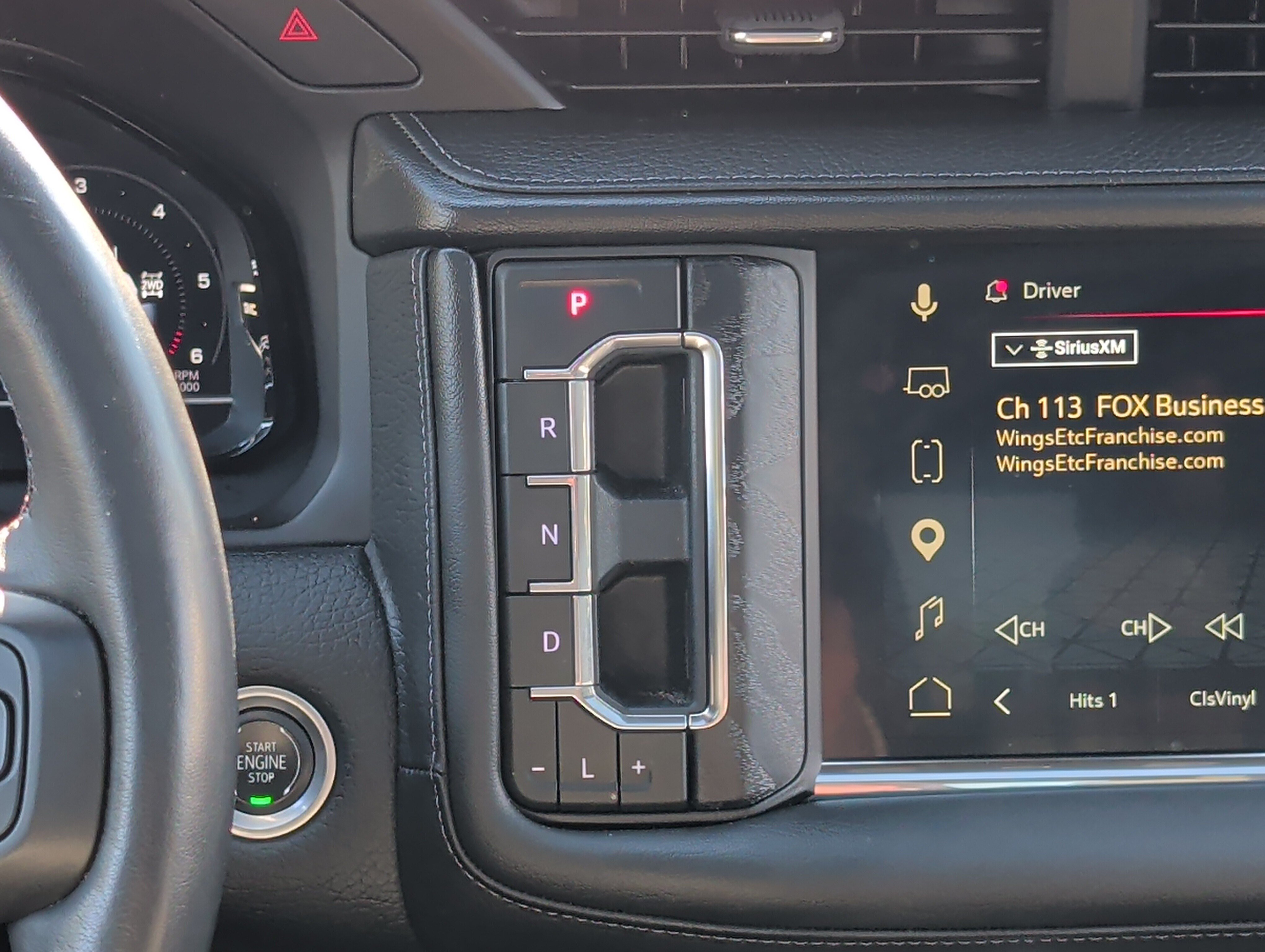 Used 2024 GMC Yukon Denali w/ Advanced Technology Package AWD/4WD image 27