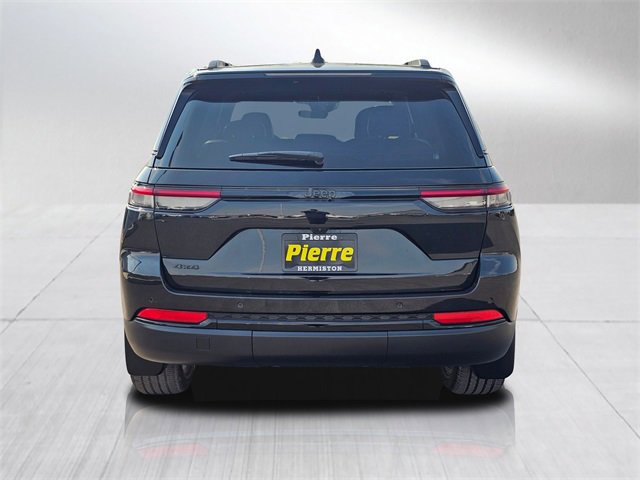 Used 2025 Jeep Grand Cherokee Altitude image 5