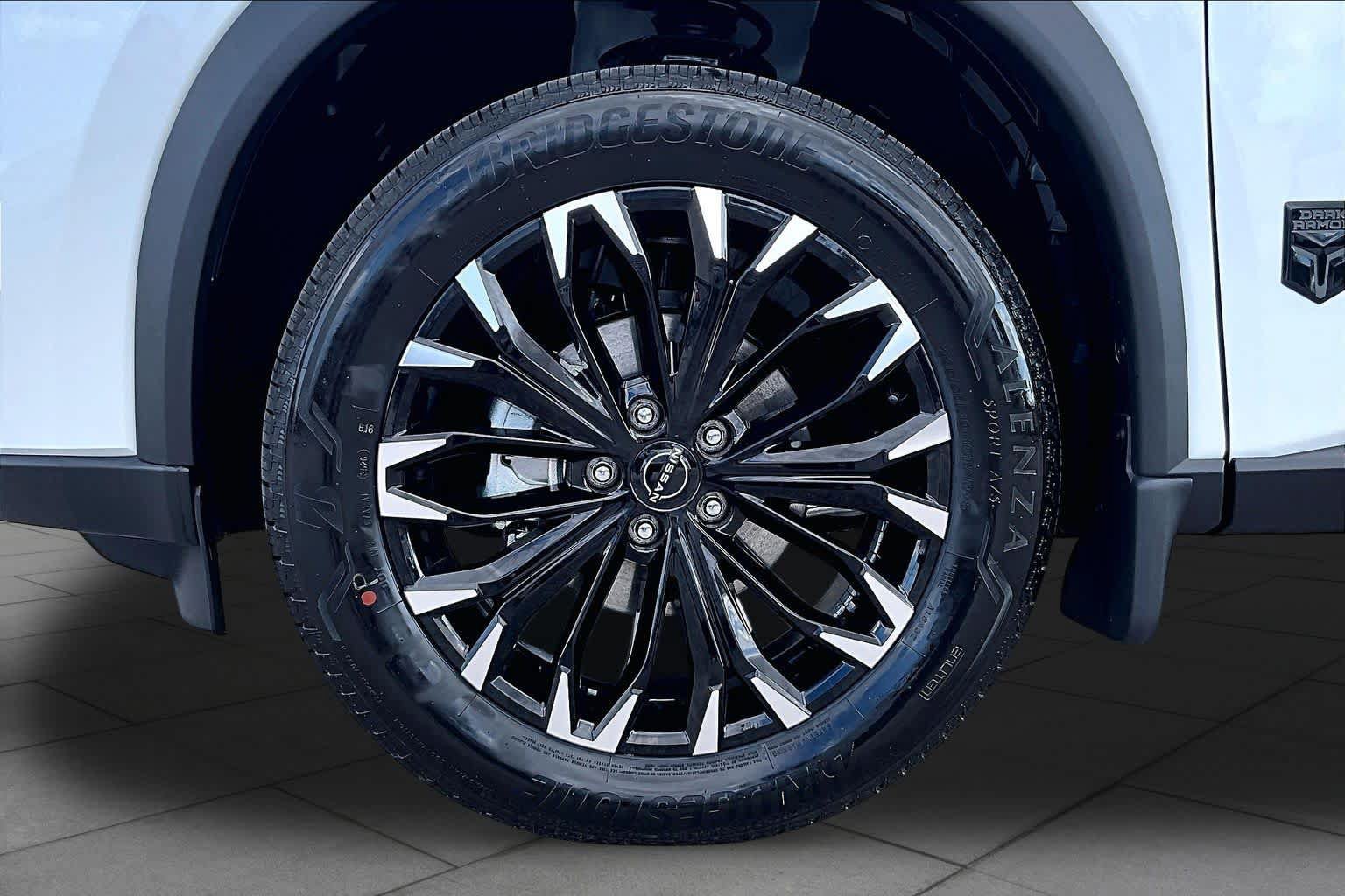 New 2027 Nissan Rogue Dark Armor FWD image 11