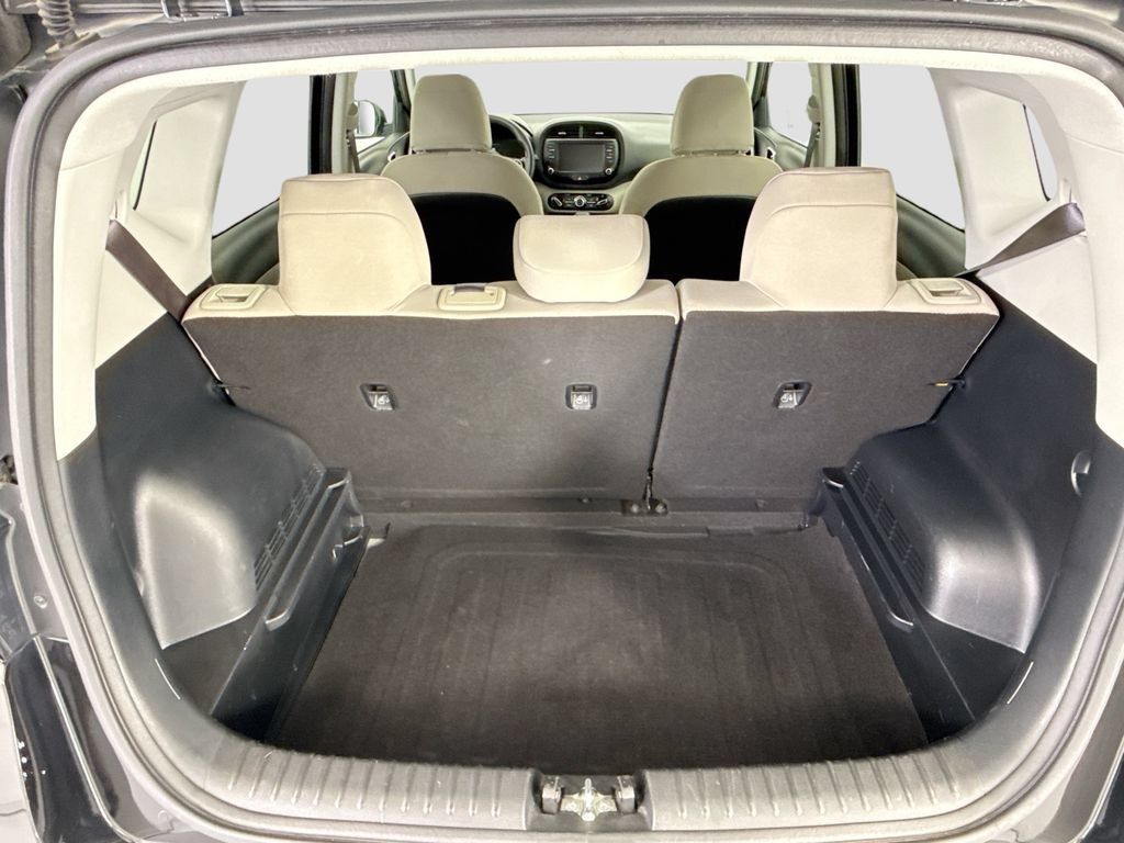 Used 2023 Kia Soul LX FWD image 26