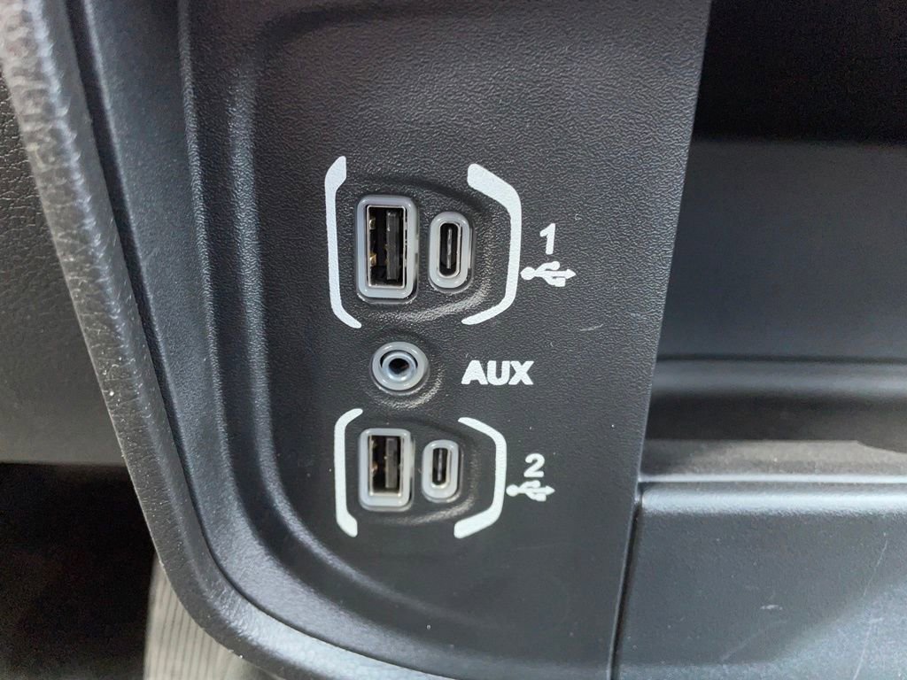 Used 2022 RAM 3500 Tradesman image 32