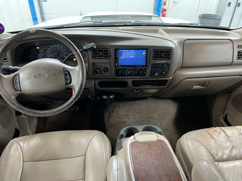 Used 2000 Ford Excursion Limited AWD/4WD image 10