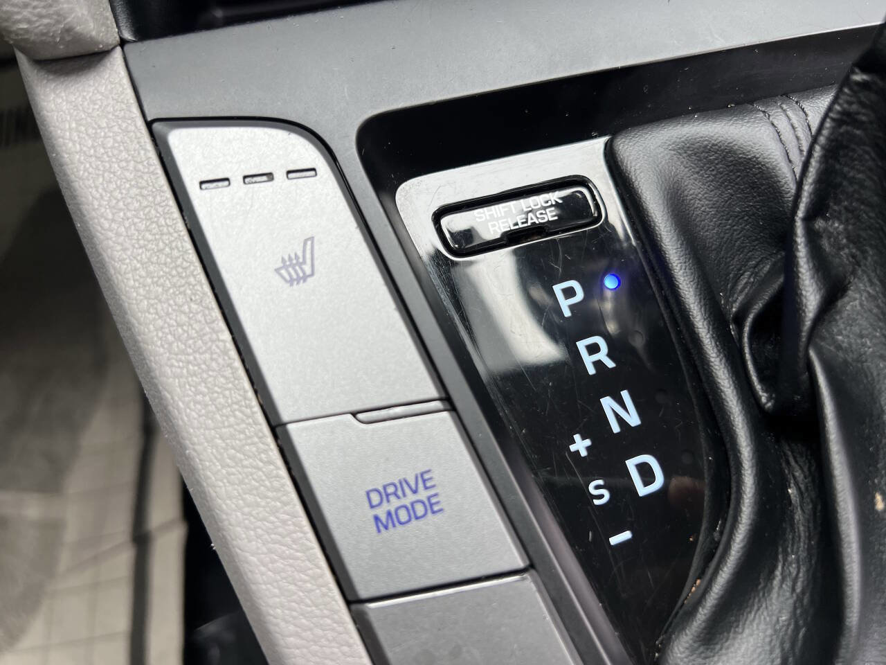 Used 2020 Hyundai Elantra Value Edition image 25