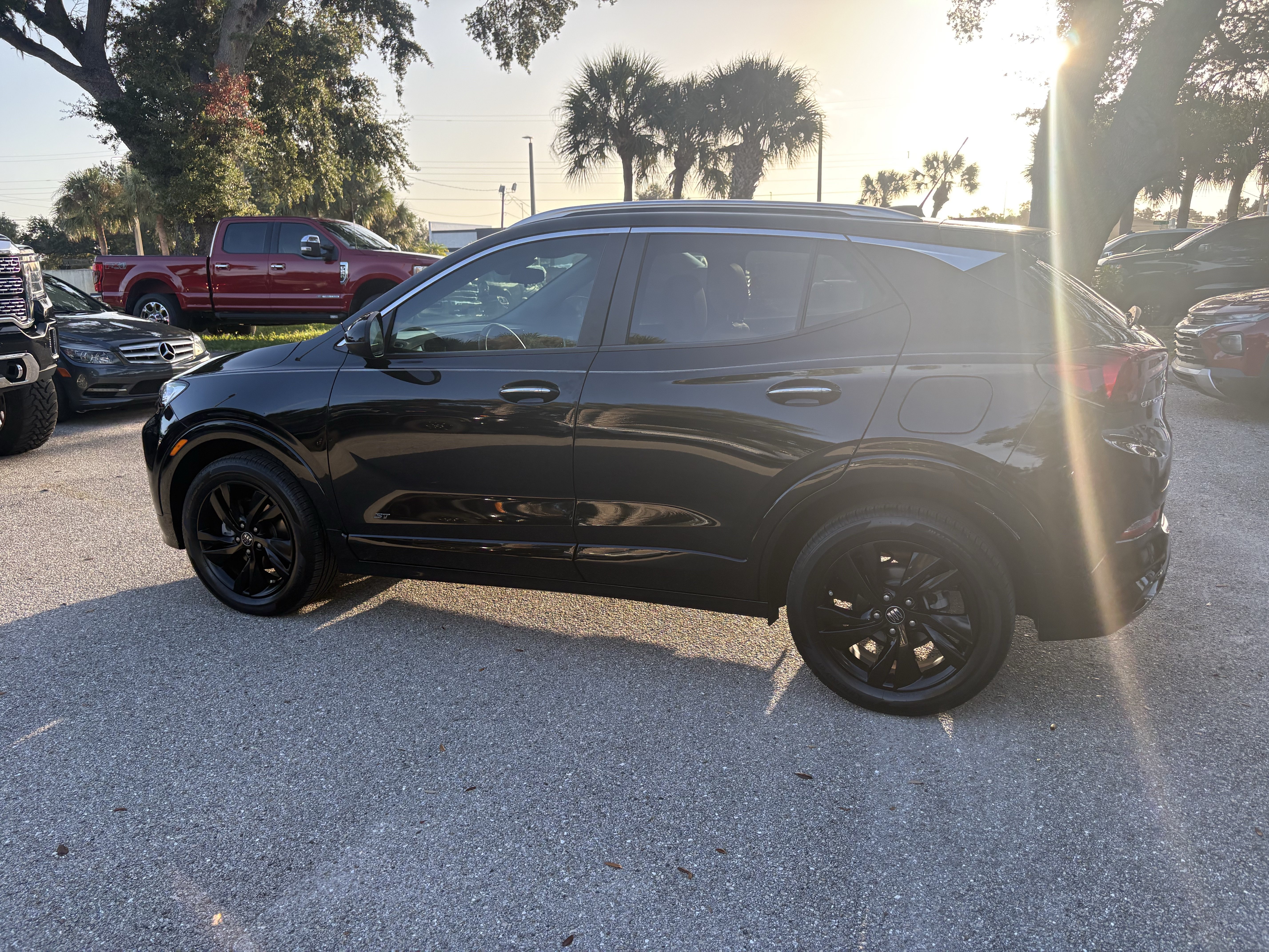 Certified 2026 Buick Encore GX Sport Touring FWD image 4