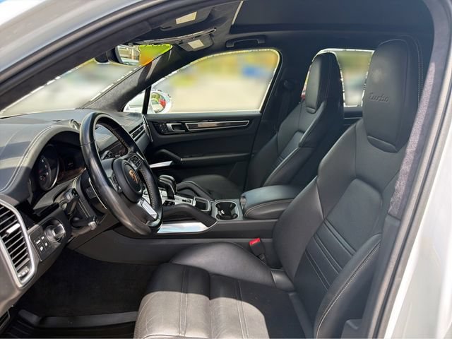 Used 2023 Porsche Cayenne Turbo AWD/4WD image 11