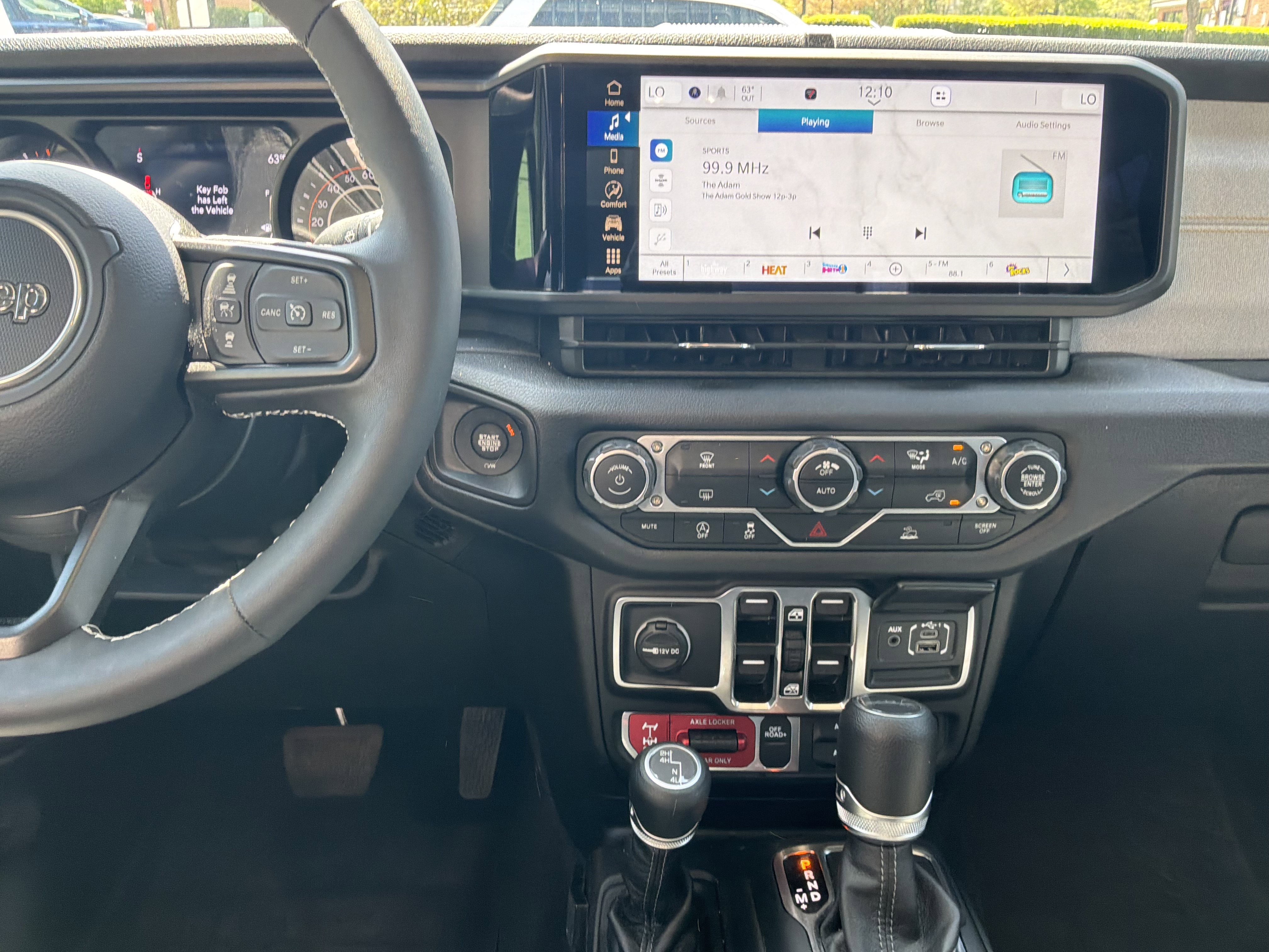 Used 2025 Jeep Gladiator Willys image 31