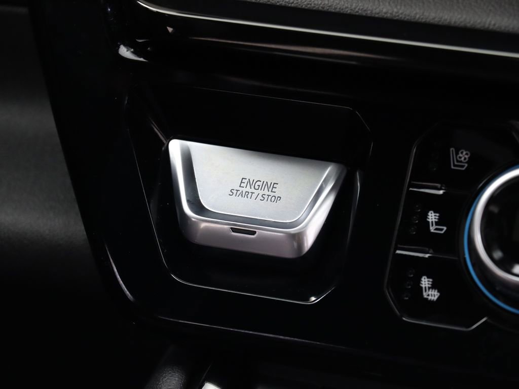 Used 2025 GMC Sierra 1500 AT4 w/ AT4 Premium Package image 31