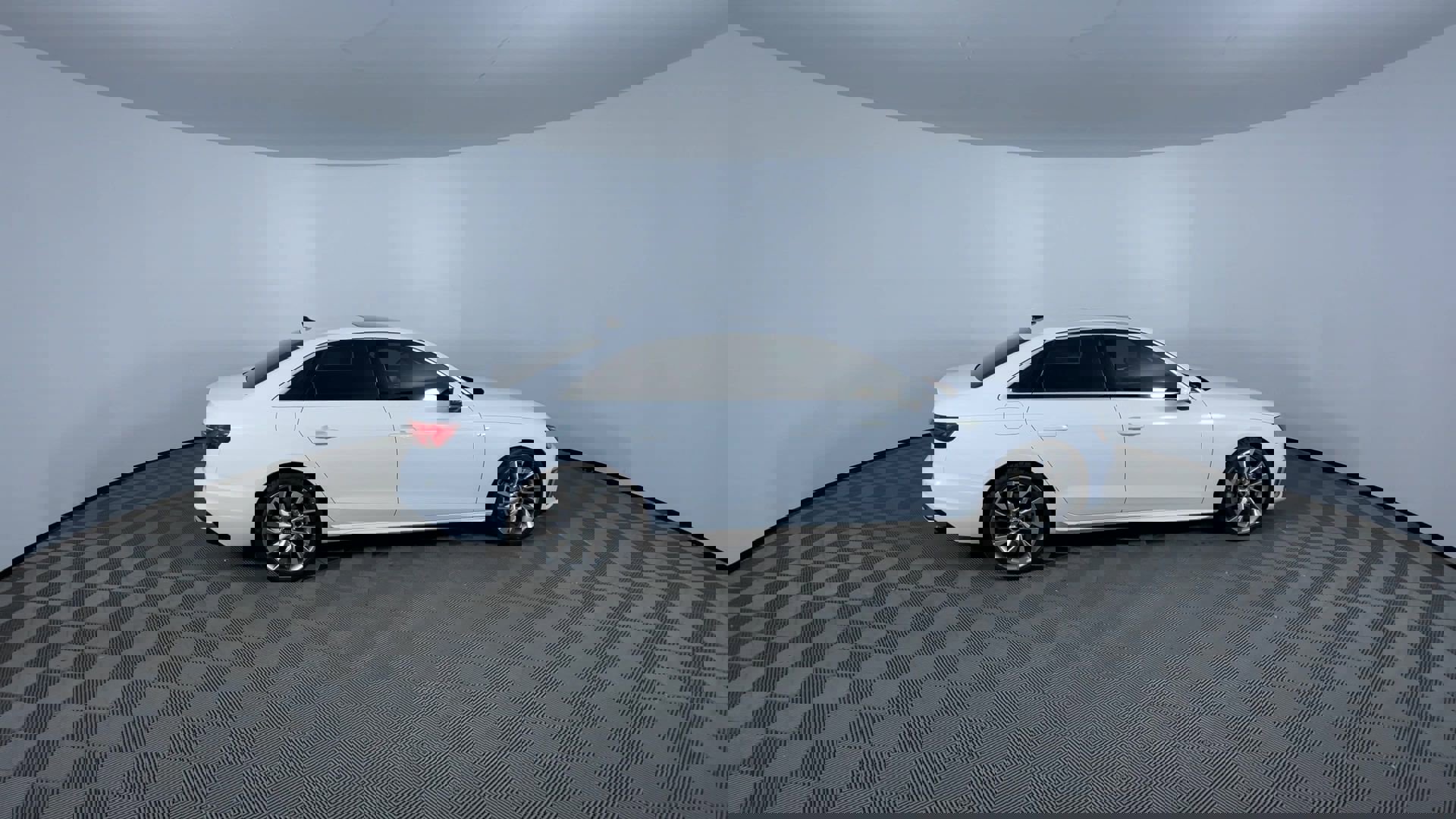 Used 2022 Audi A4 2.0T Premium Plus w/ Premium Plus Package image 9