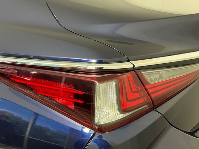 Used 2019 Lexus ES 350 w/ Premium Package FWD image 9