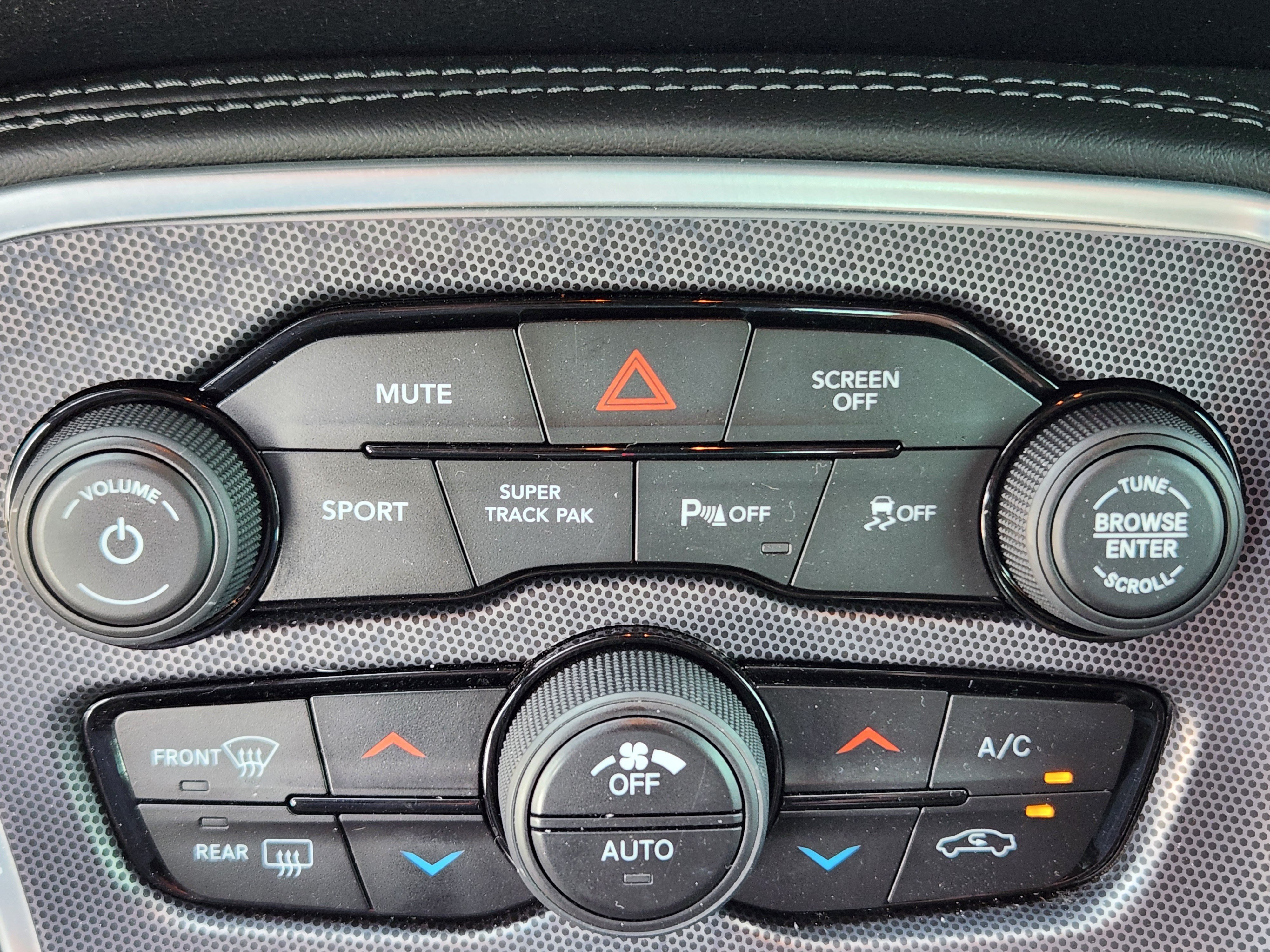 Used 2017 Dodge Challenger GT w/ Driver Convenience Group AWD/4WD image 16