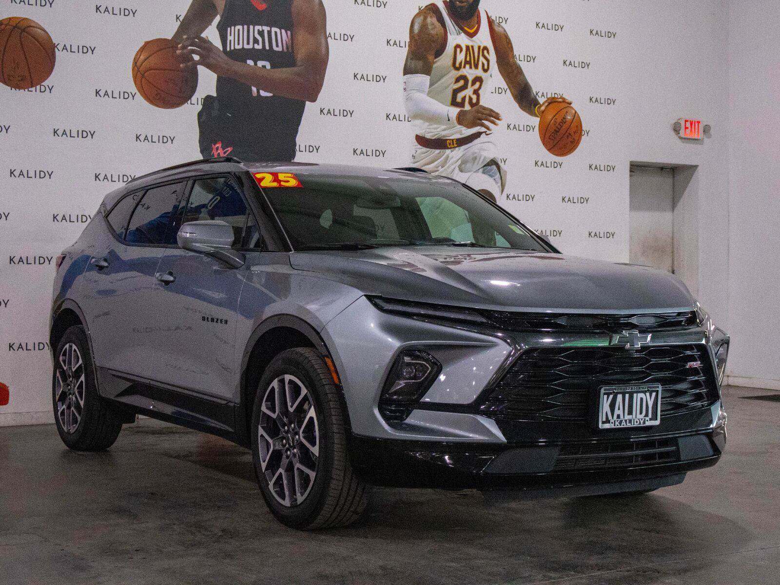 Used 2025 Chevrolet Blazer RS FWD image 18