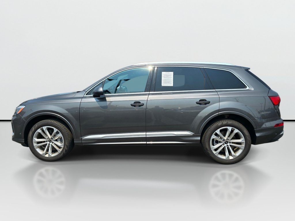 Used 2025 Audi Q7 3.0T Premium Plus AWD/4WD image 2