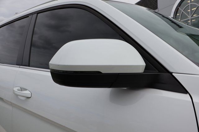 Used 2023 Volkswagen Atlas SEL image 2