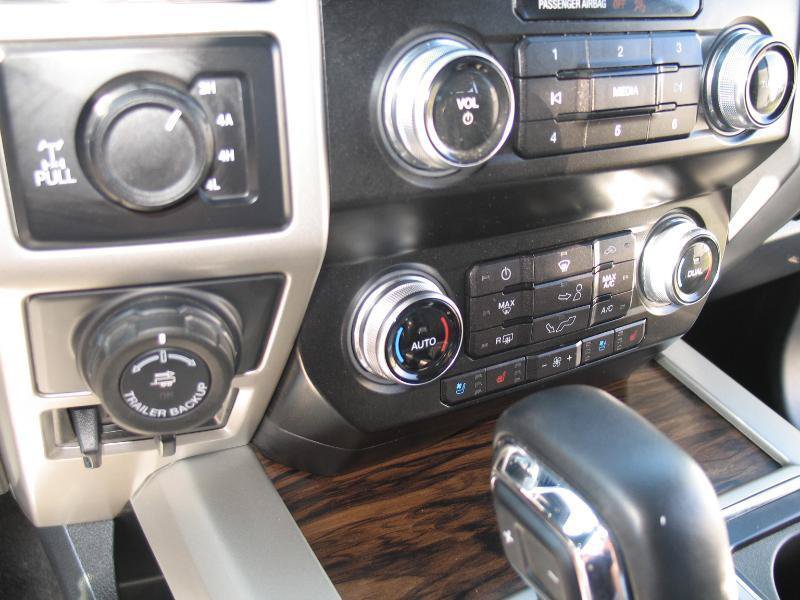Used 2019 Ford F150 Lariat w/ Equipment Group 502A Luxury AWD/4WD image 41