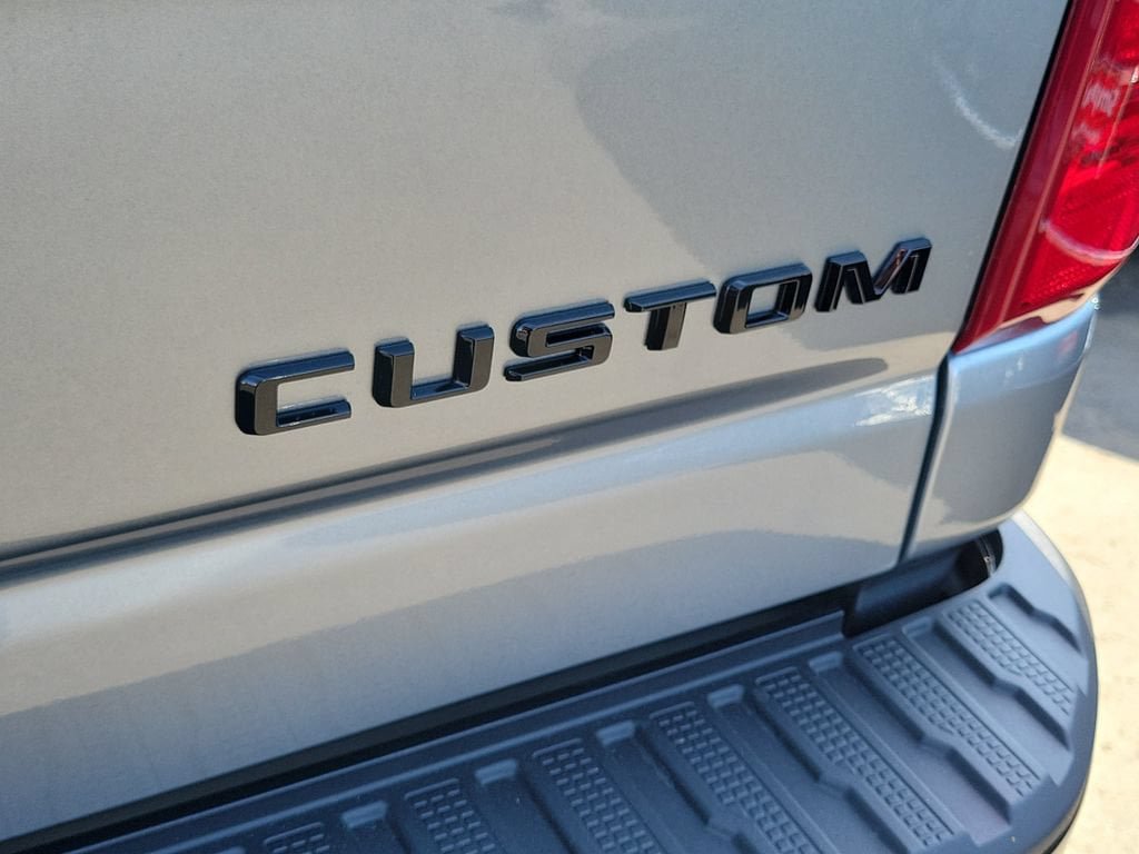New 2026 Chevrolet Silverado 2500 Custom w/ Custom Value Package AWD/4WD image 23