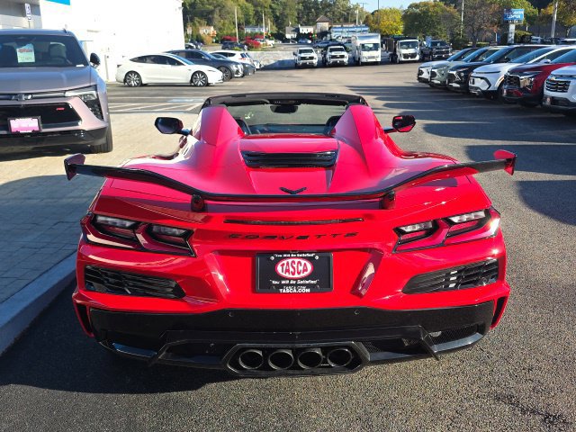 Used 2026 Chevrolet Corvette Z06 w/ Z07 Performance Package RWD image 4