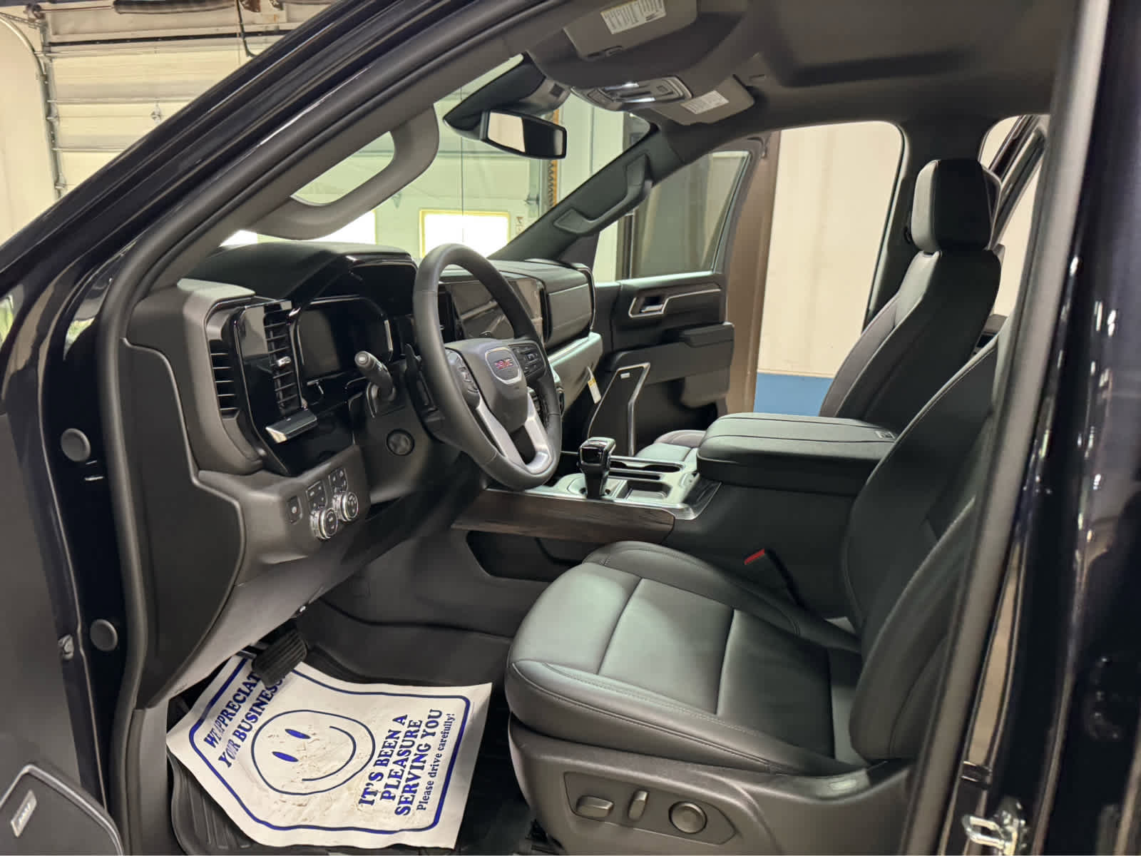 New 2026 GMC Sierra 1500 SLT w/ SLT Premium Plus Package image 13