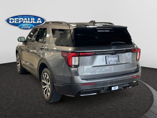 Used 2025 Ford Explorer ST-Line AWD/4WD image 3