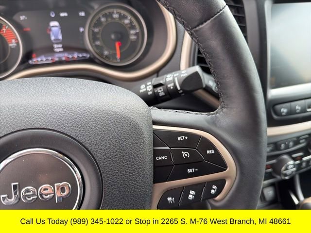 Used 2018 Jeep Cherokee Limited w/ Technology Group image 24