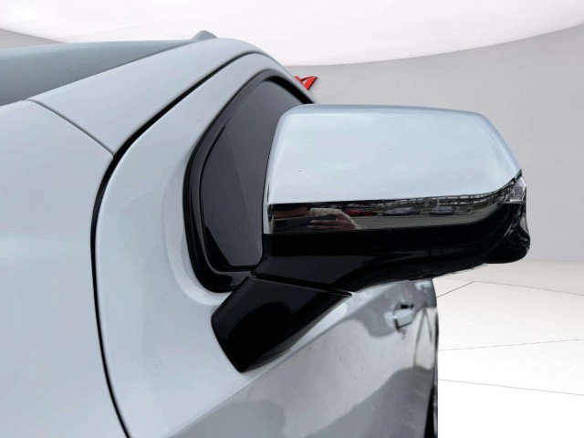 Used 2021 Chevrolet Suburban Premier w/ Premium Package image 15