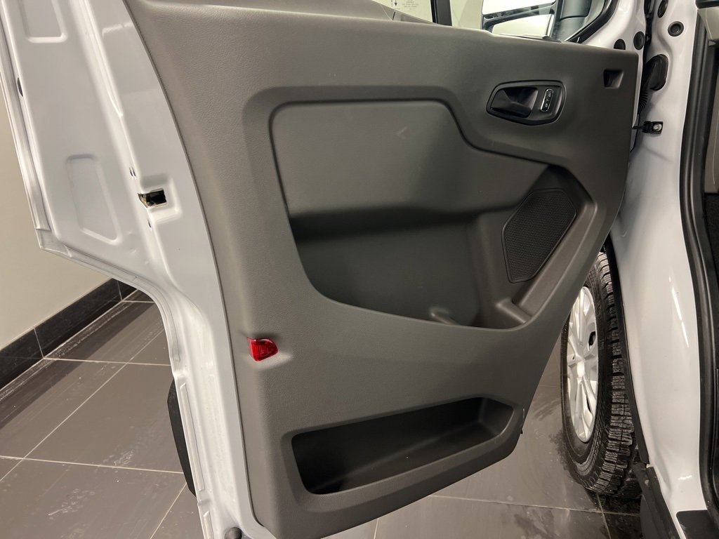 Used 2025 Ford Transit 350 XLT image 26