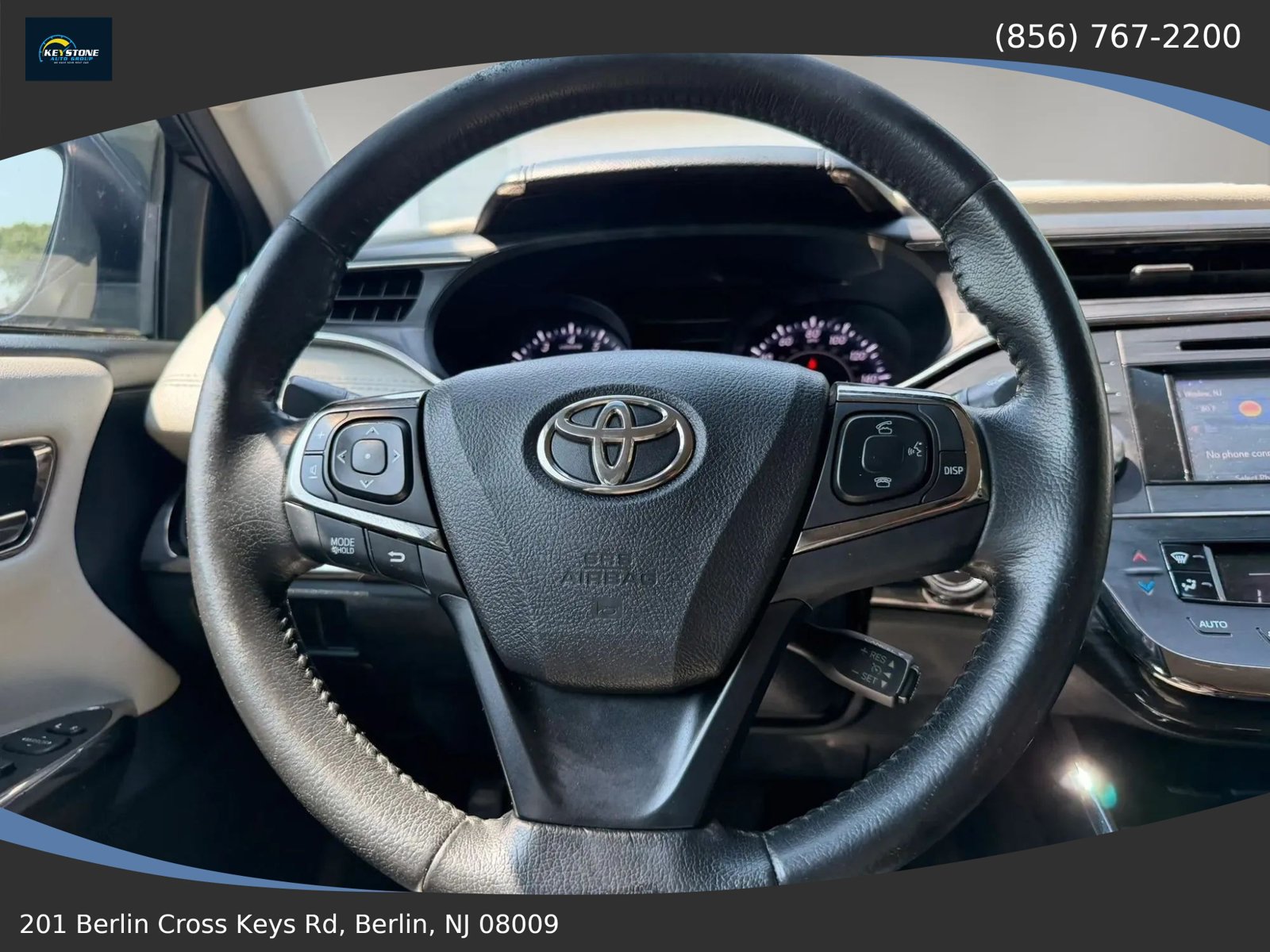 Used 2015 Toyota Avalon XLE FWD image 18