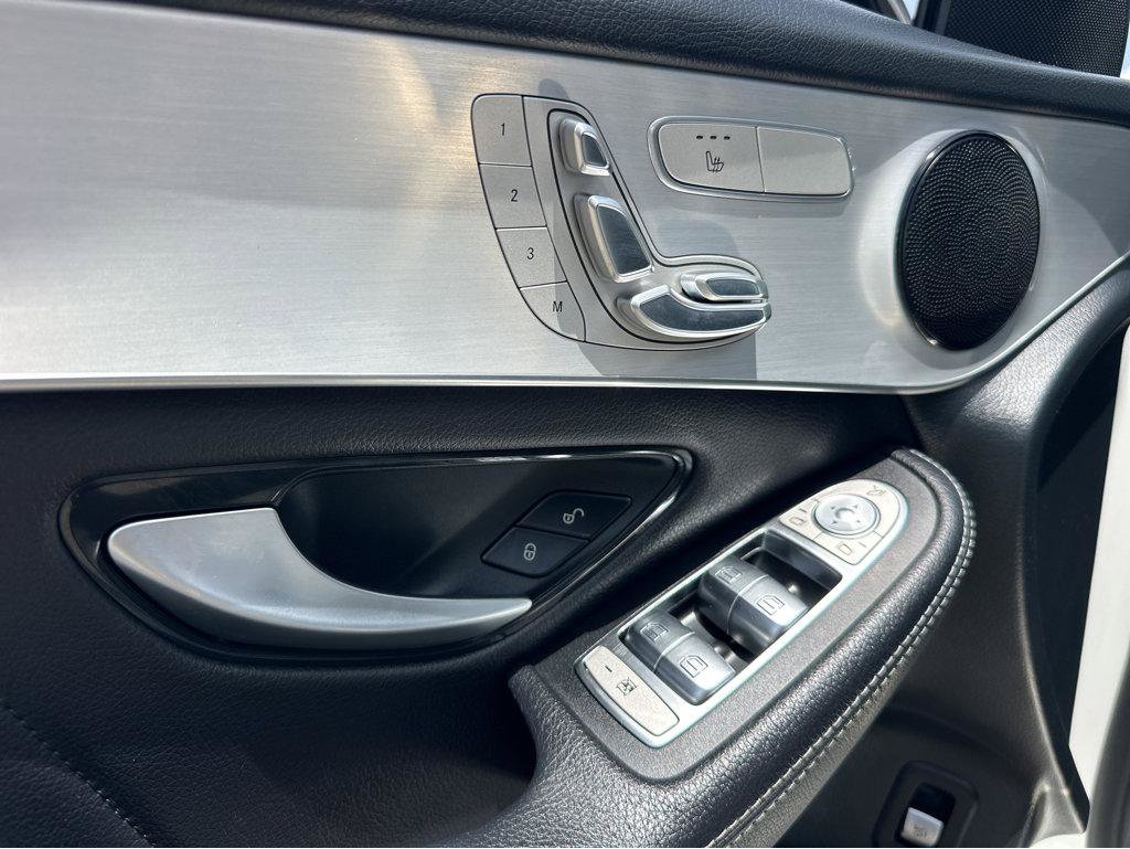 Used 2022 Mercedes-Benz GLC 300 image 33