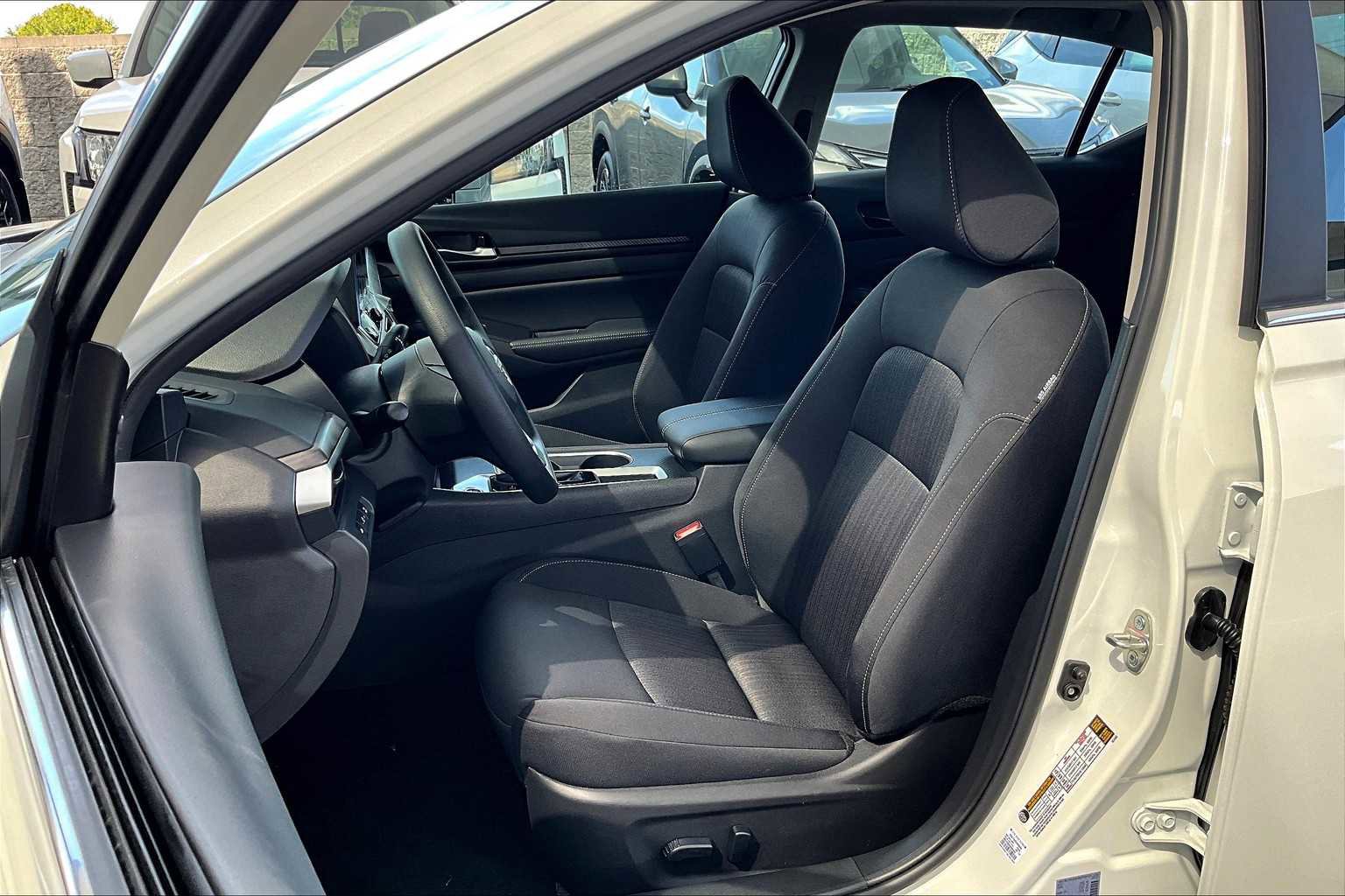 New 2025 Nissan Altima 2.5 SV w/ SV Special Edition Package image 15