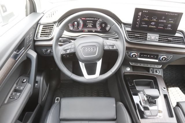 Used 2025 Audi Q5 2.0T Premium Plus AWD/4WD image 19