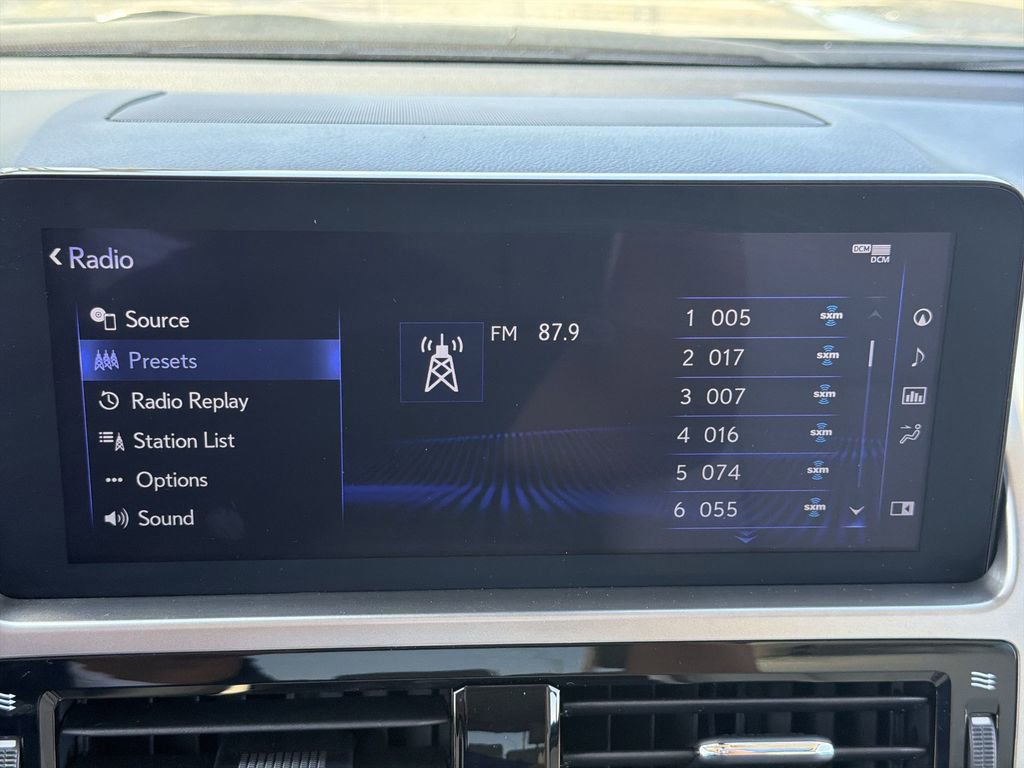 Used 2023 Lexus GX 460 Luxury w/ Off Road Package AWD/4WD image 12