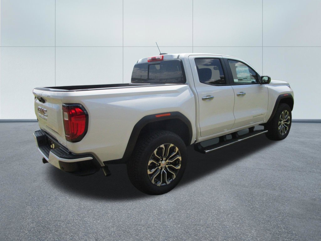 New 2026 GMC Canyon Denali AWD/4WD image 8