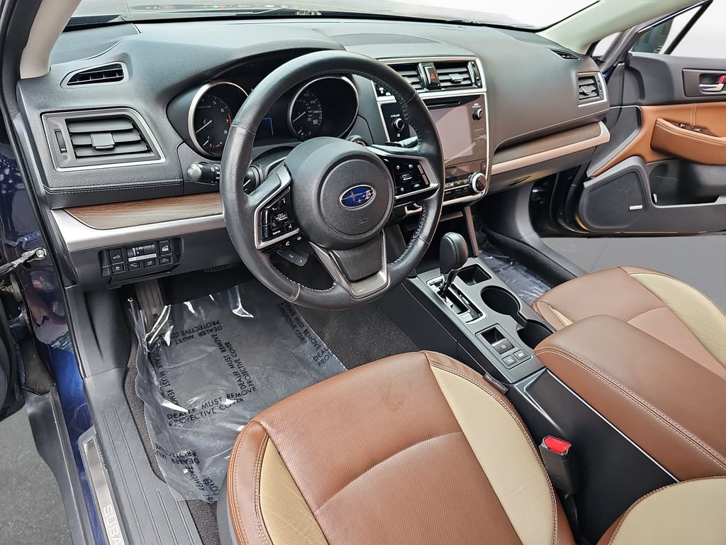 Used 2018 Subaru Outback 3.6R Touring w/ Popular Package #3 AWD/4WD image 16