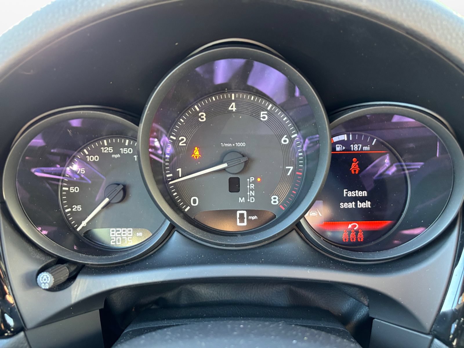 Used 2025 Porsche Macan AWD/4WD image 14
