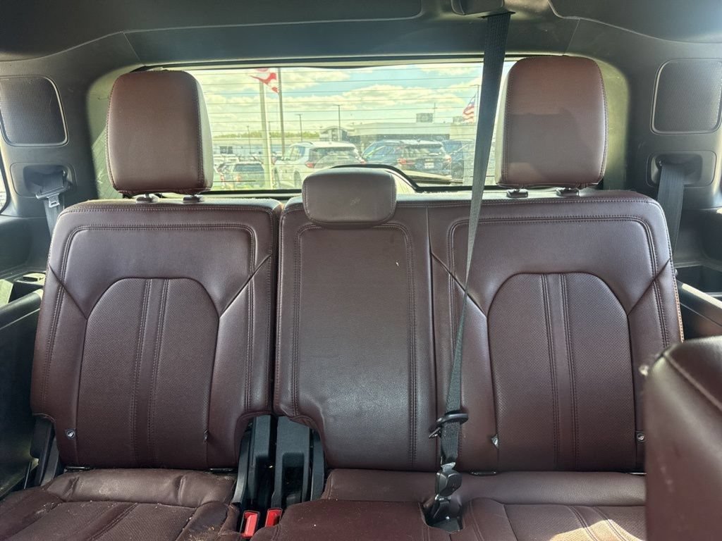 Used 2022 Ford Expedition Limited AWD/4WD image 40