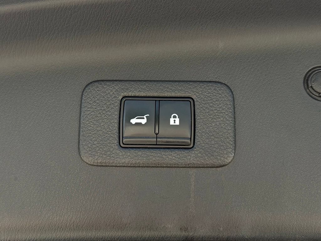 Used 2023 Nissan Armada SL w/ Cargo Package AWD/4WD image 13
