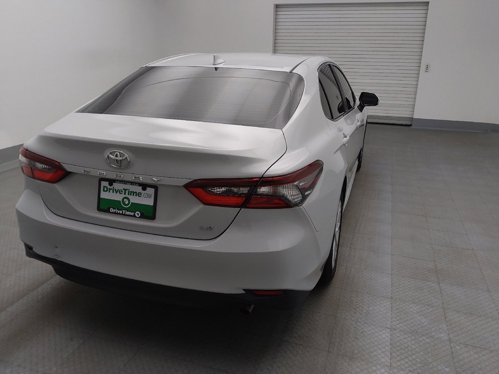 Used 2022 Toyota Camry LE image 7