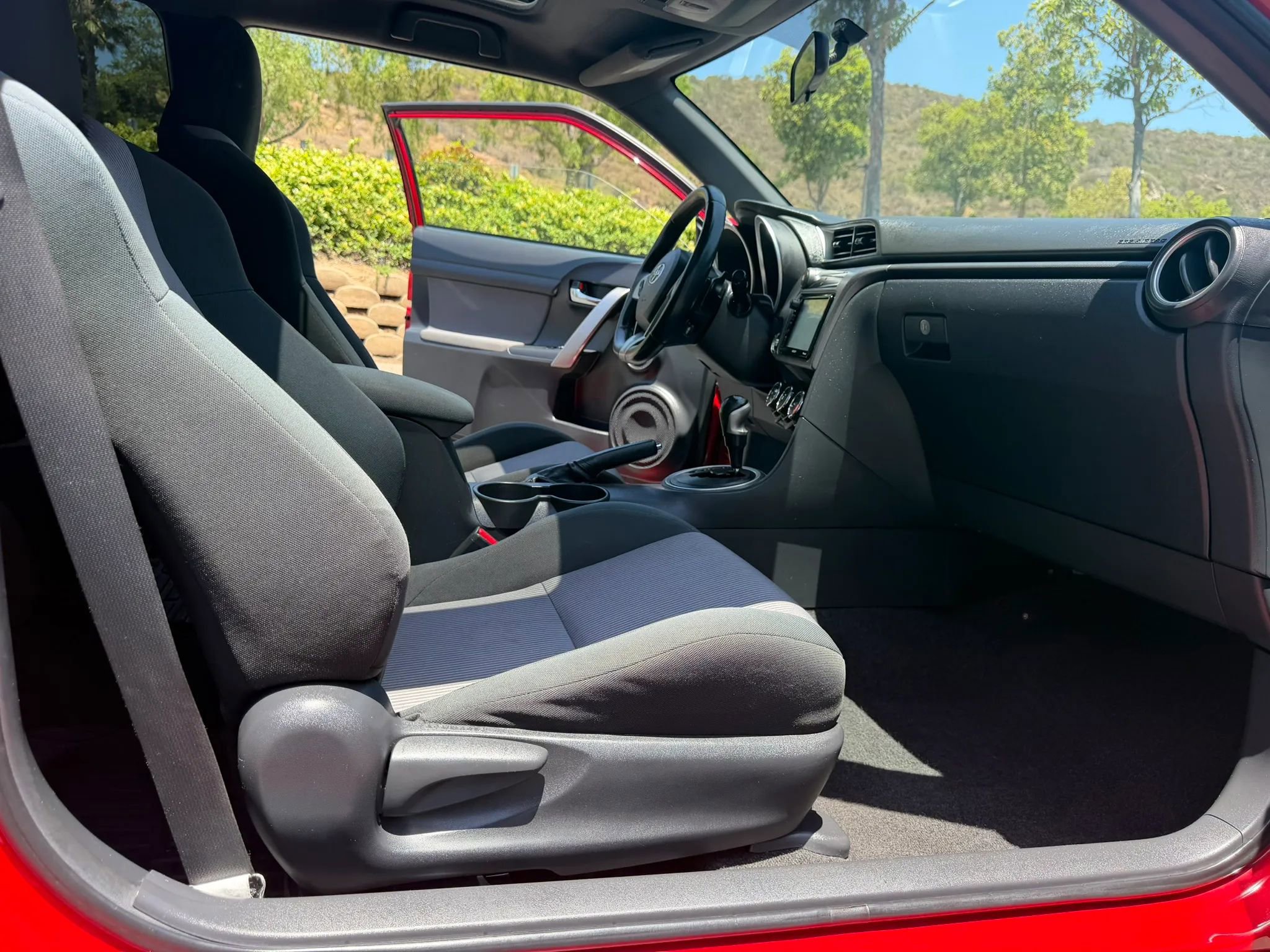 Used 2016 Scion tC FWD image 18